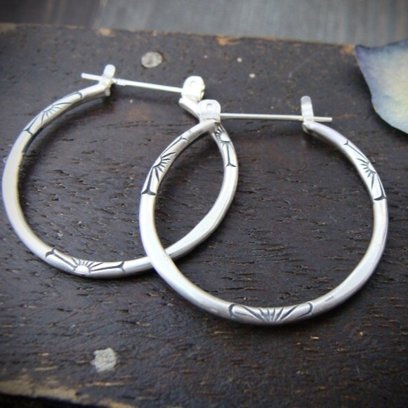 Alexa – Vintage Silver Hoop Earrings