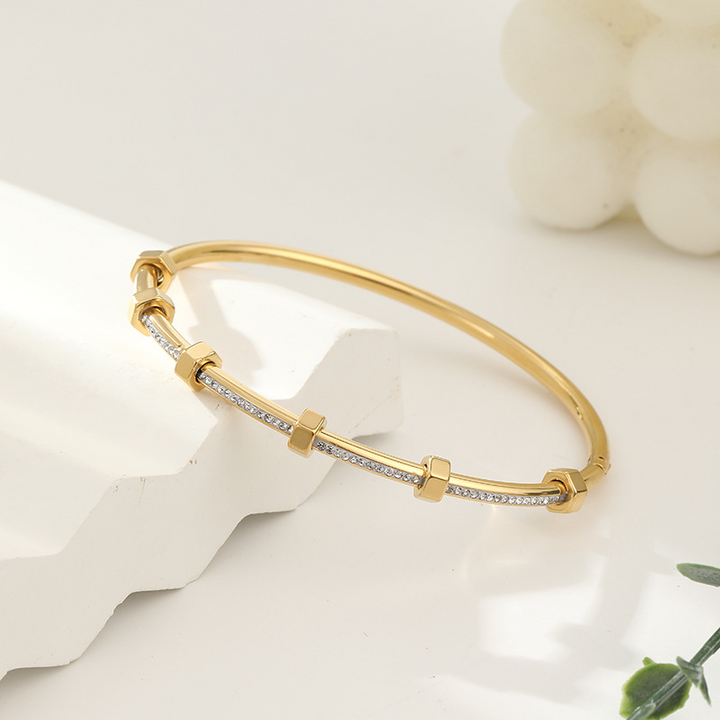 Ensley - Elegant Bright Golden Bracelet