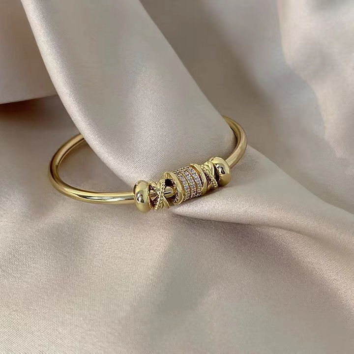 Journee - Adjustable Bracelet with Golden Charms