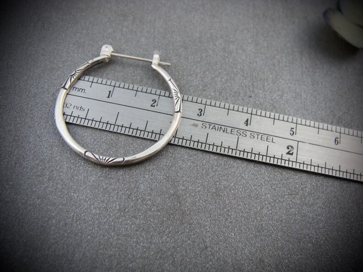 Alexa – Vintage Silver Hoop Earrings