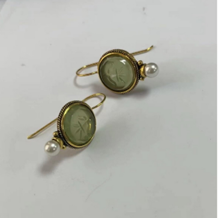 Leona – Vintage Green Stone Pearl Earrings