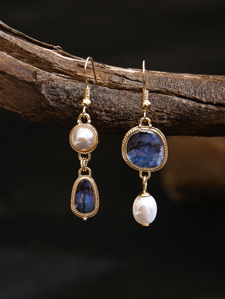 Carissa – Vintage Blue Stone Pearl Earrings