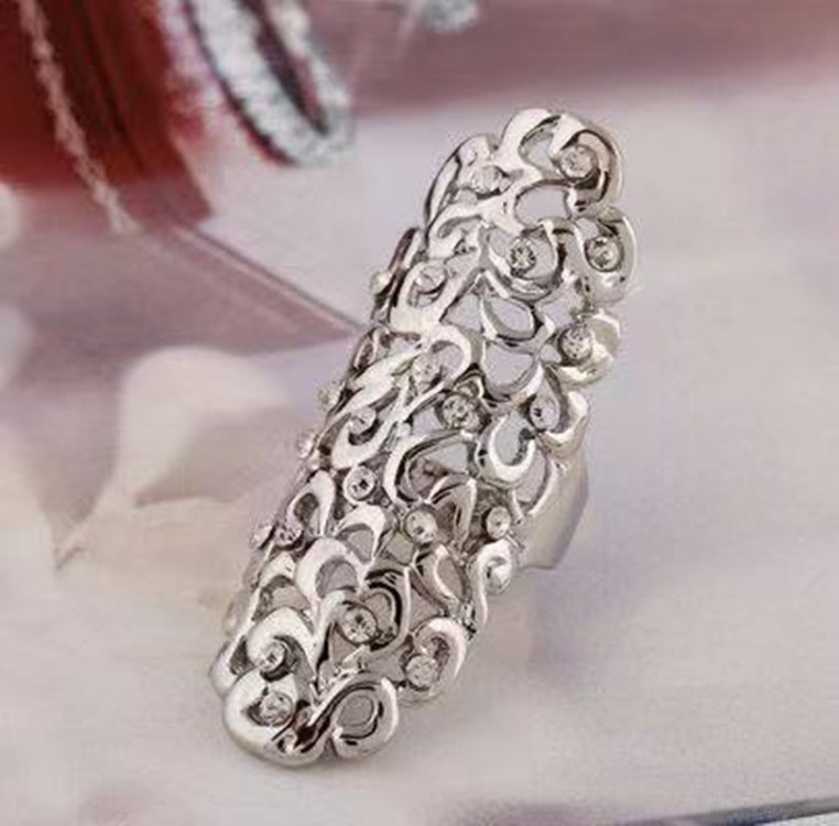 Erin – Vintage Silver Hollow Ring