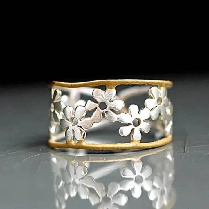 Indie – Irregular Hollow Daisy Ring