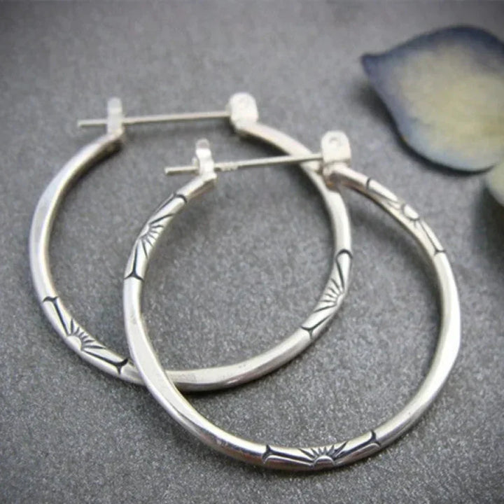 Alexa – Vintage Silver Hoop Earrings